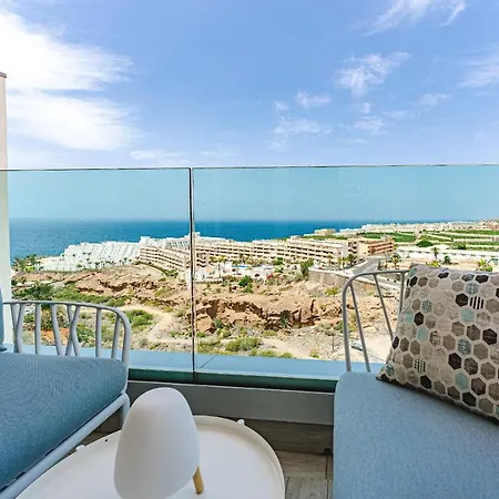 Ocean View Penthouse - Sunset Terrace, Heated Pool, Parking Appartement