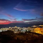 Appartement Ocean View Penthouse - Sunset Terrace, Heated Pool, Parking *