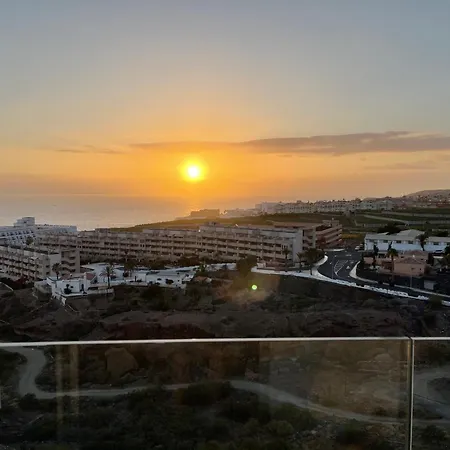 Ocean View Penthouse - Sunset Terrace, Heated Pool, Parking Costa Adeje (Tenerife)