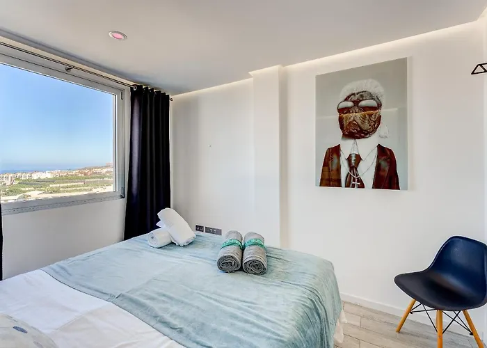 Blue Lagoon - Ocean View Penthouse With Airco & Heated Pool شقة *