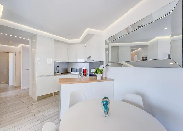 Blue Lagoon - Ocean View Penthouse With Airco & Heated Pool أذيخي