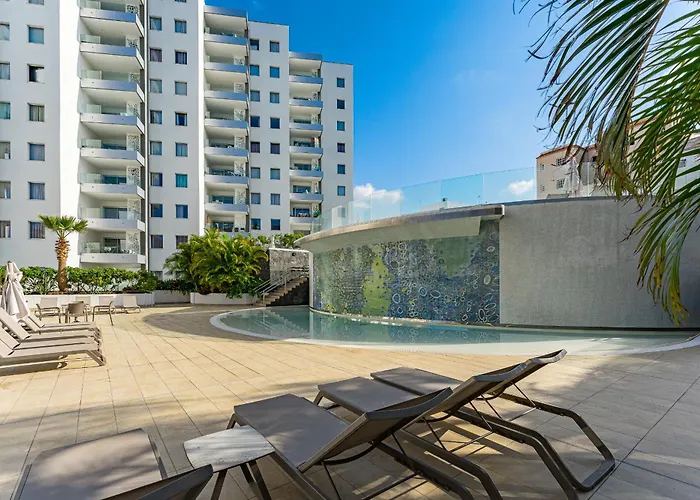 Blue Lagoon - Ocean View Penthouse With Airco & Heated Pool أذيخي