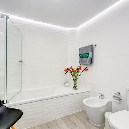 Ocean View Penthouse Blue Lagoon Apartment *