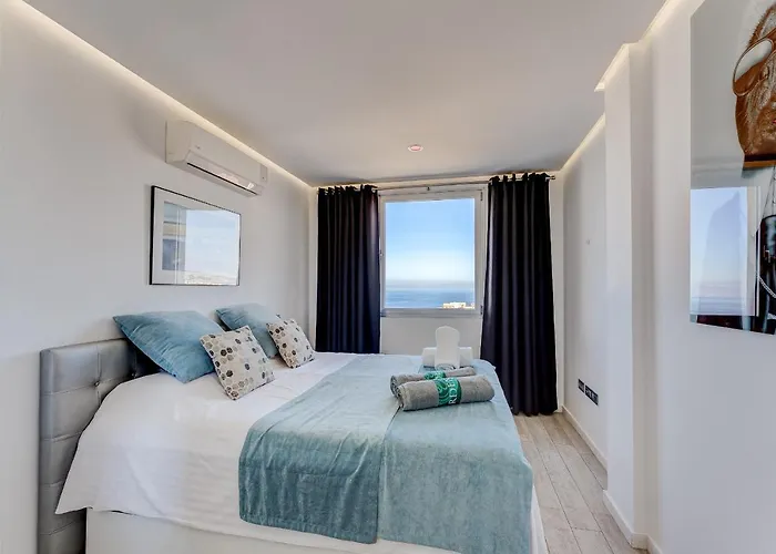 Apartament Blue Lagoon - Ocean View Penthouse With Airco & Heated Pool