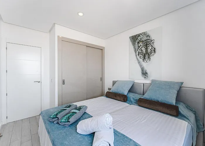 Blue Lagoon - Ocean View Penthouse With Airco & Heated Pool Apartament